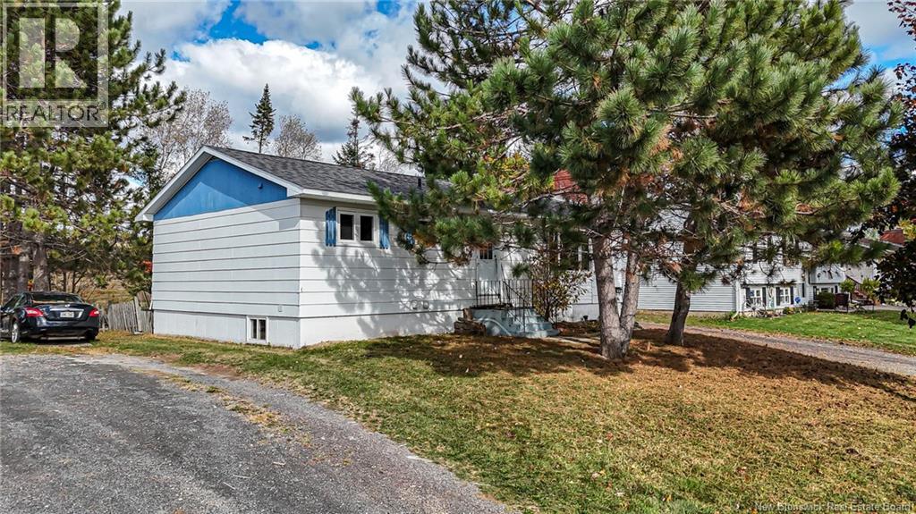 278 Barton Crescent, Fredericton, New Brunswick  E3A 5A6 - Photo 3 - NB138432