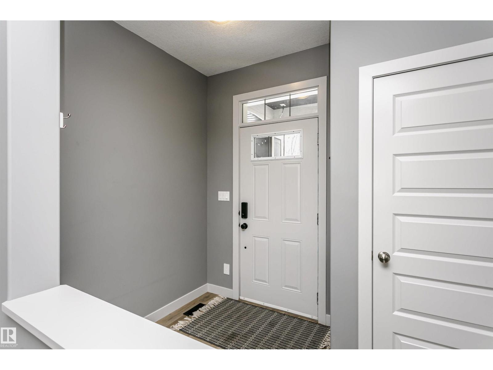 21807 97 Av Nw, Edmonton, Alberta  T5T 4H6 - Photo 3 - E4483048