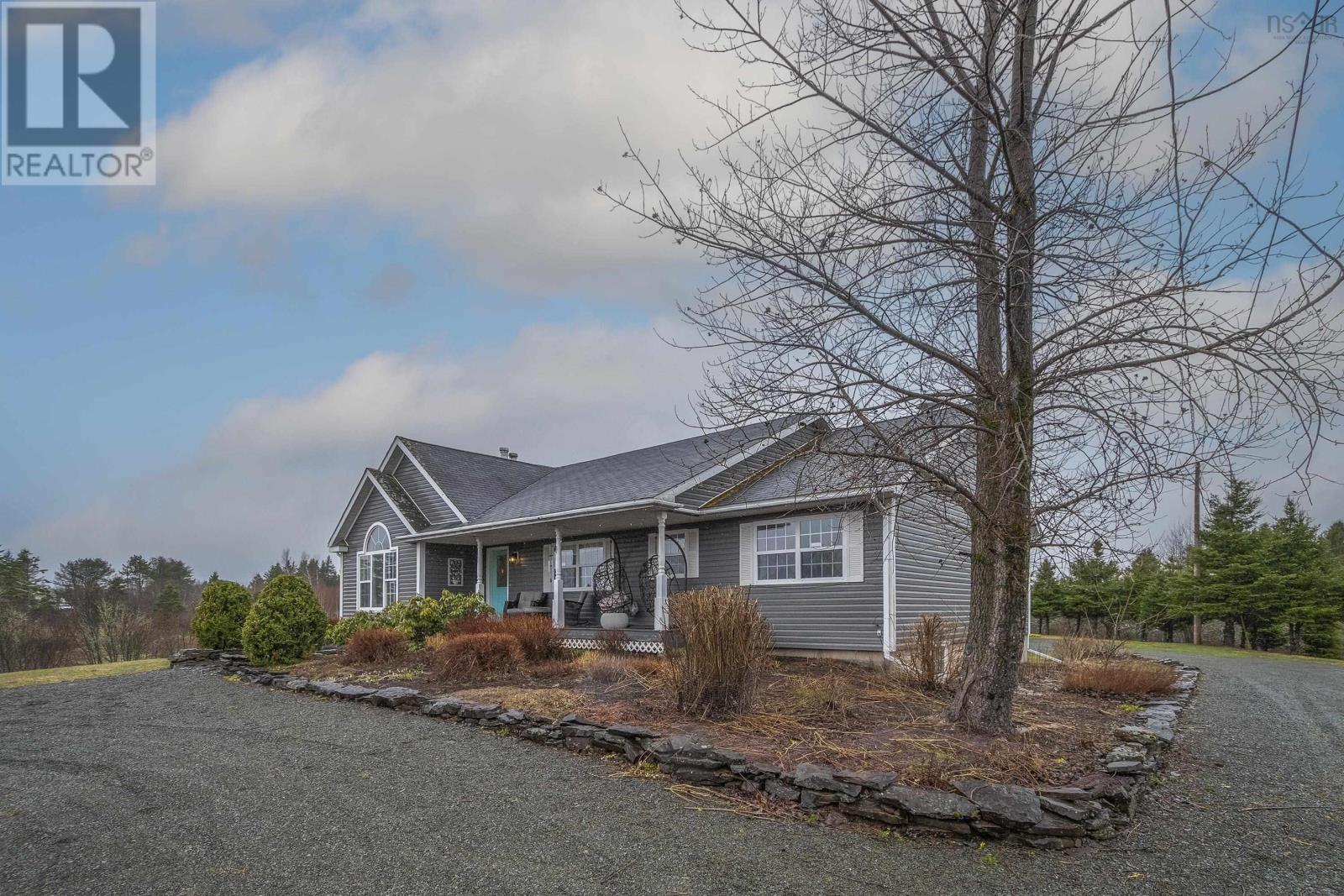 2897 Highway#7, Ashdale, Nova Scotia  B2G 2L3 - Photo 2 - 202608945