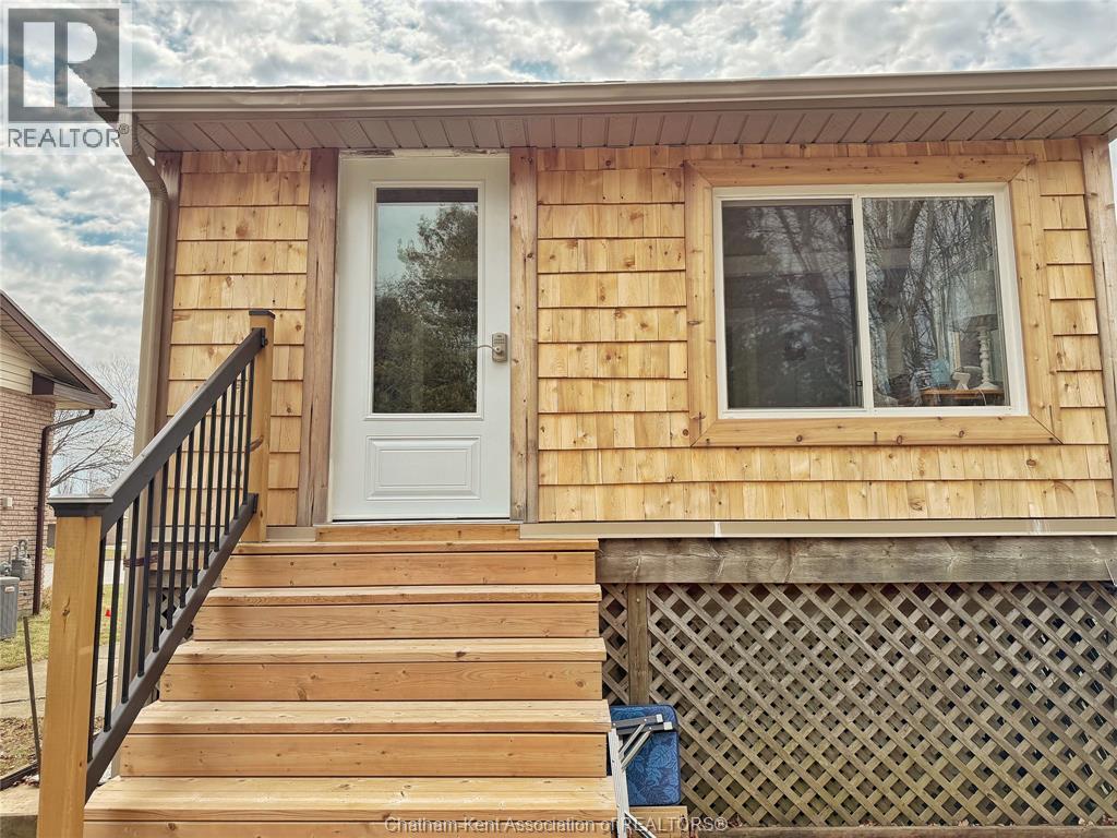 40 Thornhill Crescent, Chatham, Ontario  N7L 4M3 - Photo 9 - 26010209