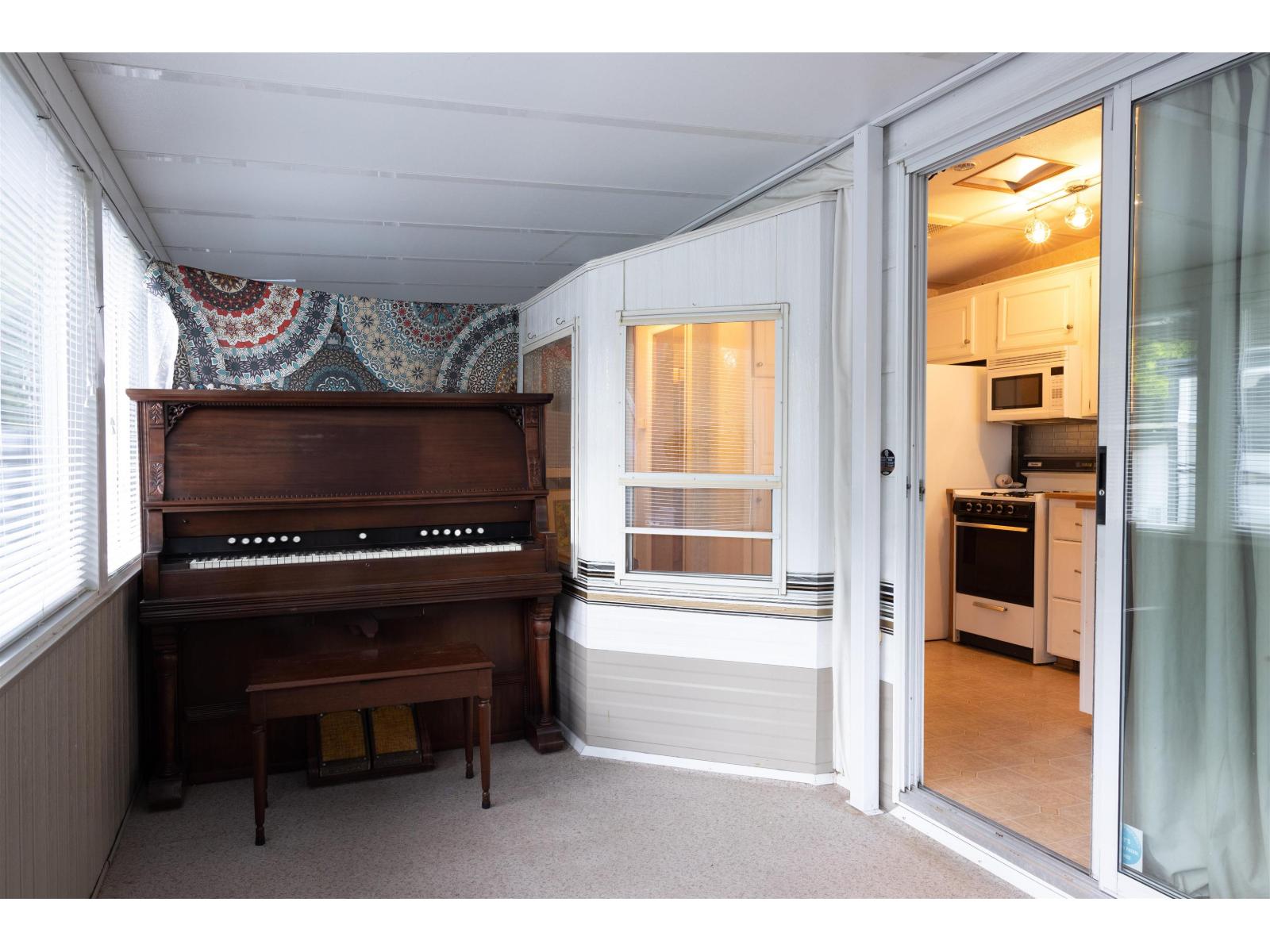 184 14600 Morris Valley Road, Mission, British Columbia  V0M 1A1 - Photo 3 - R3118090