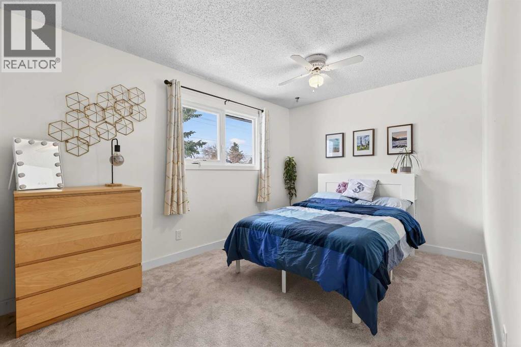 584 Woodhill Place SW, Calgary, Alberta  T2W 3L5 - Photo 24 - A2298867