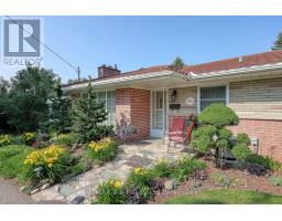 543 HIGHLAND DRIVE, Woodstock, Ontario