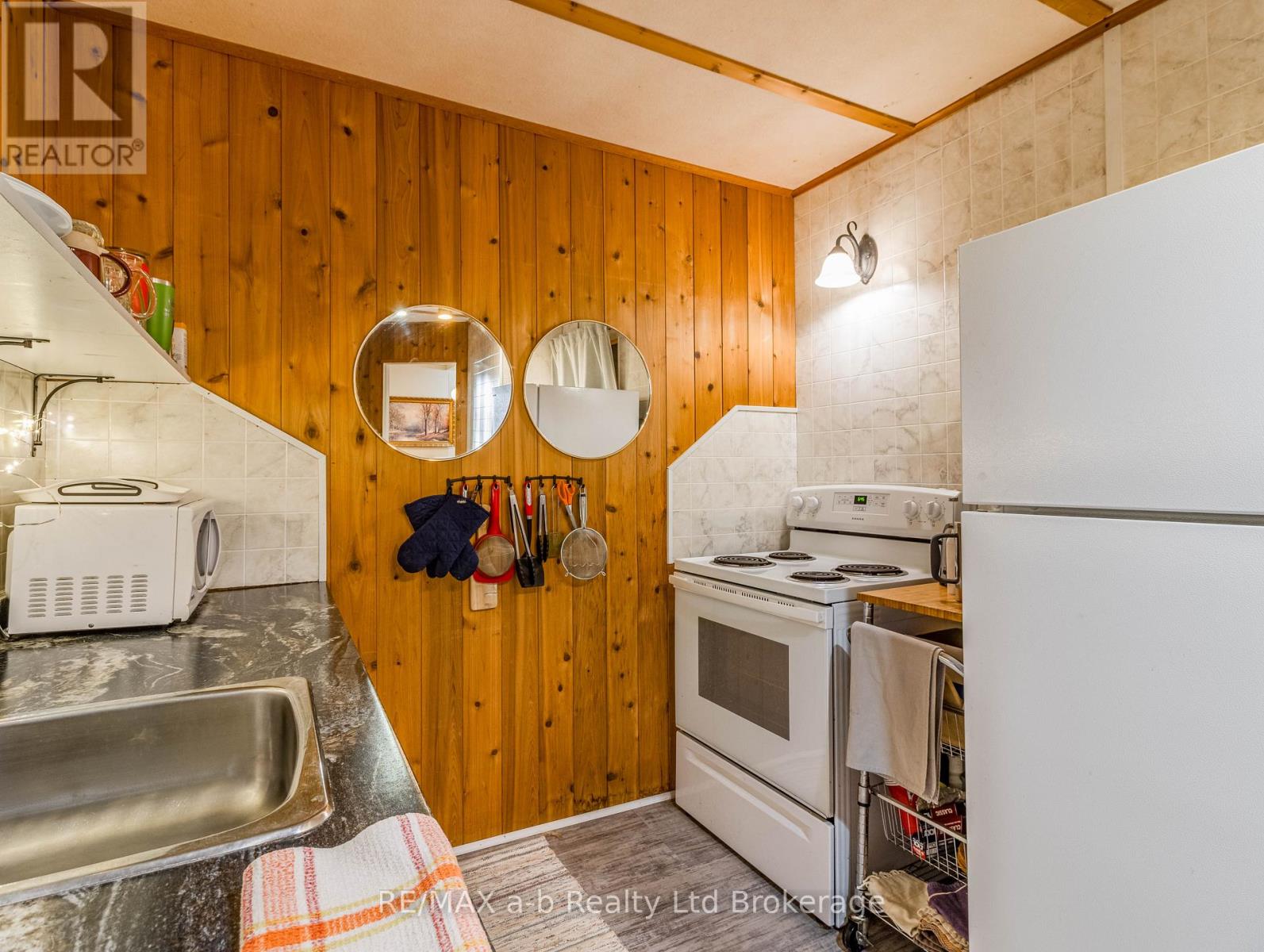 543 Highland Drive, Woodstock, Ontario  N4S 5X1 - Photo 26 - X12925974