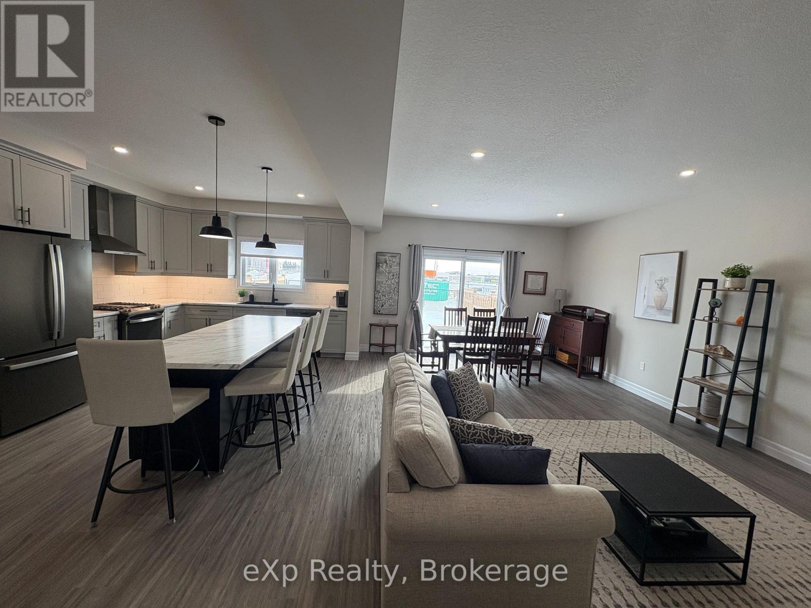 654 Wray Avenue S, North Perth, Ontario  N4W 3K9 - Photo 11 - X12820018