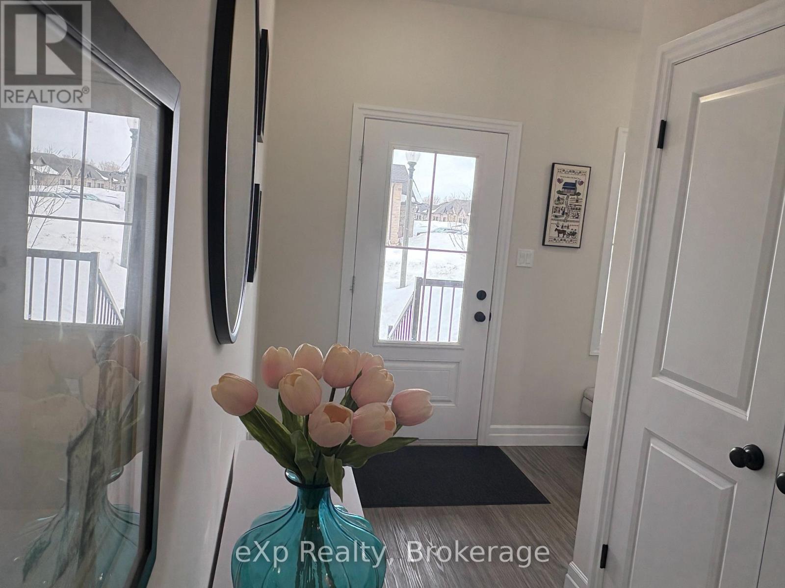 654 Wray Avenue S, North Perth, Ontario  N4W 3K9 - Photo 4 - X12820018
