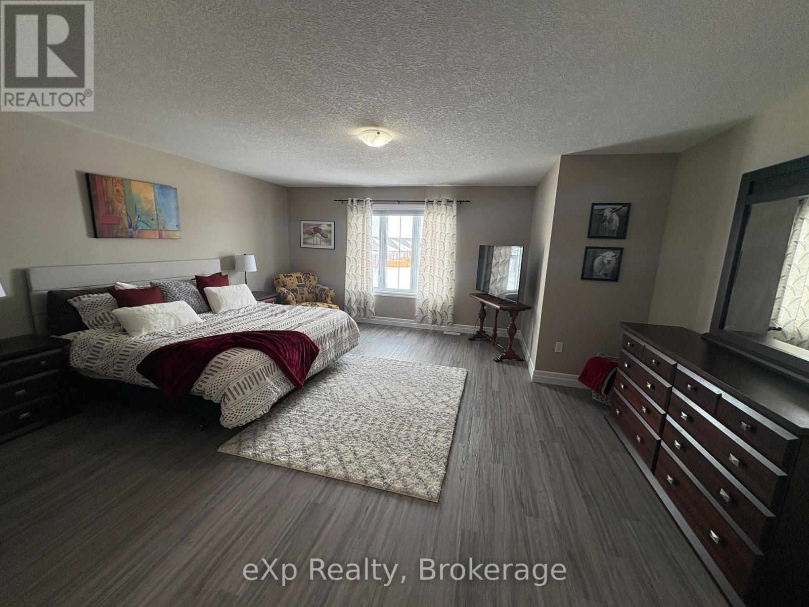 654 Wray Avenue S, North Perth, Ontario  N4W 3K9 - Photo 23 - X12820018