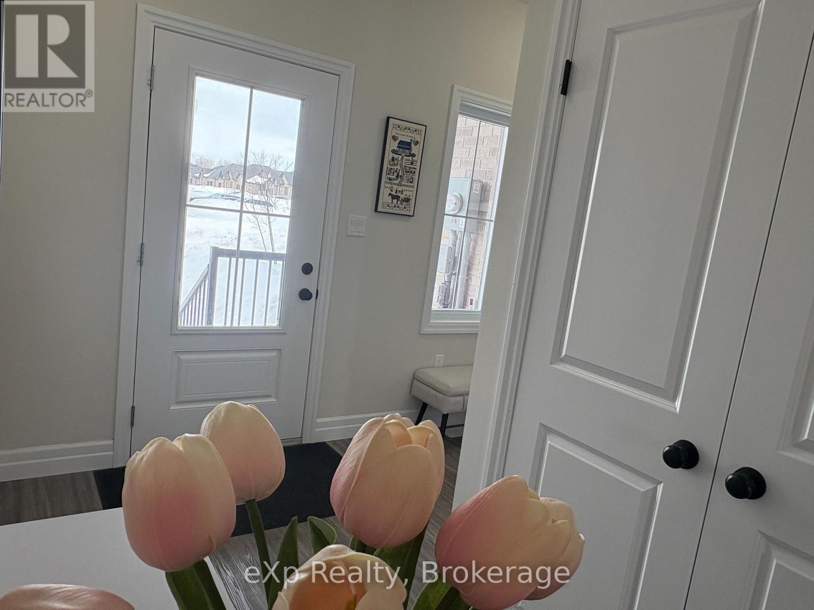 654 Wray Avenue S, North Perth, Ontario  N4W 3K9 - Photo 5 - X12820018