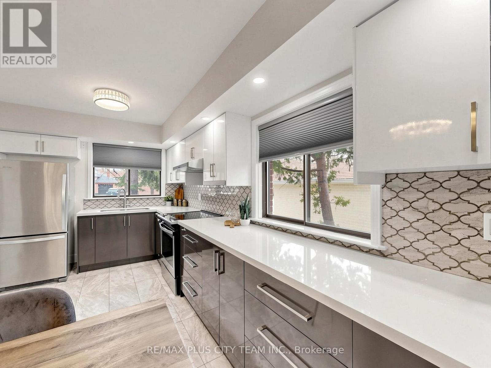 260 Renforth Drive, Toronto, Ontario  M9C 2K9 - Photo 13 - W13089306