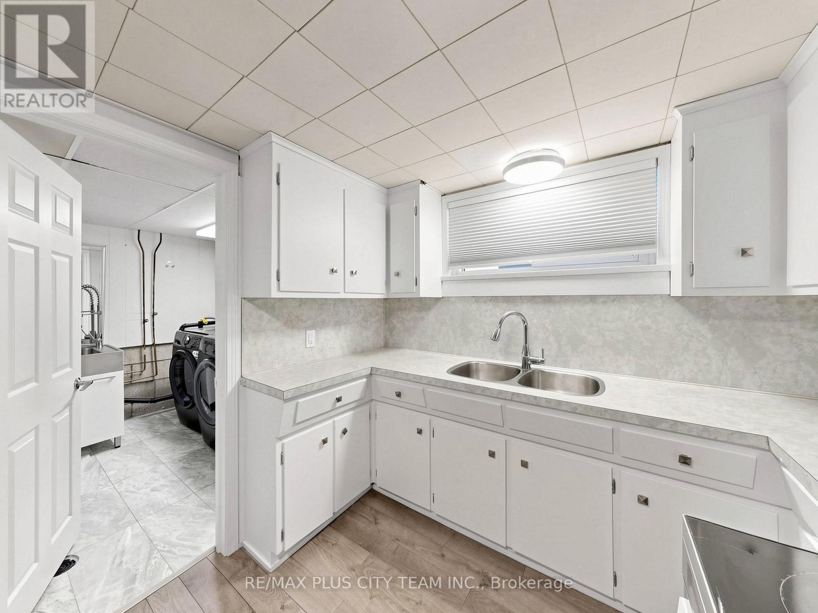 260 Renforth Drive, Toronto, Ontario  M9C 2K9 - Photo 32 - W13089306