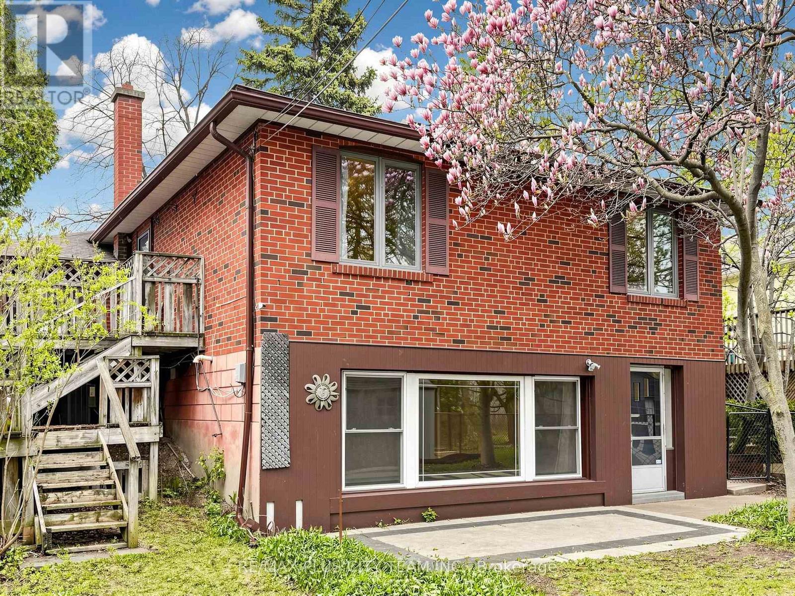 260 Renforth Drive, Toronto, Ontario  M9C 2K9 - Photo 37 - W13089306
