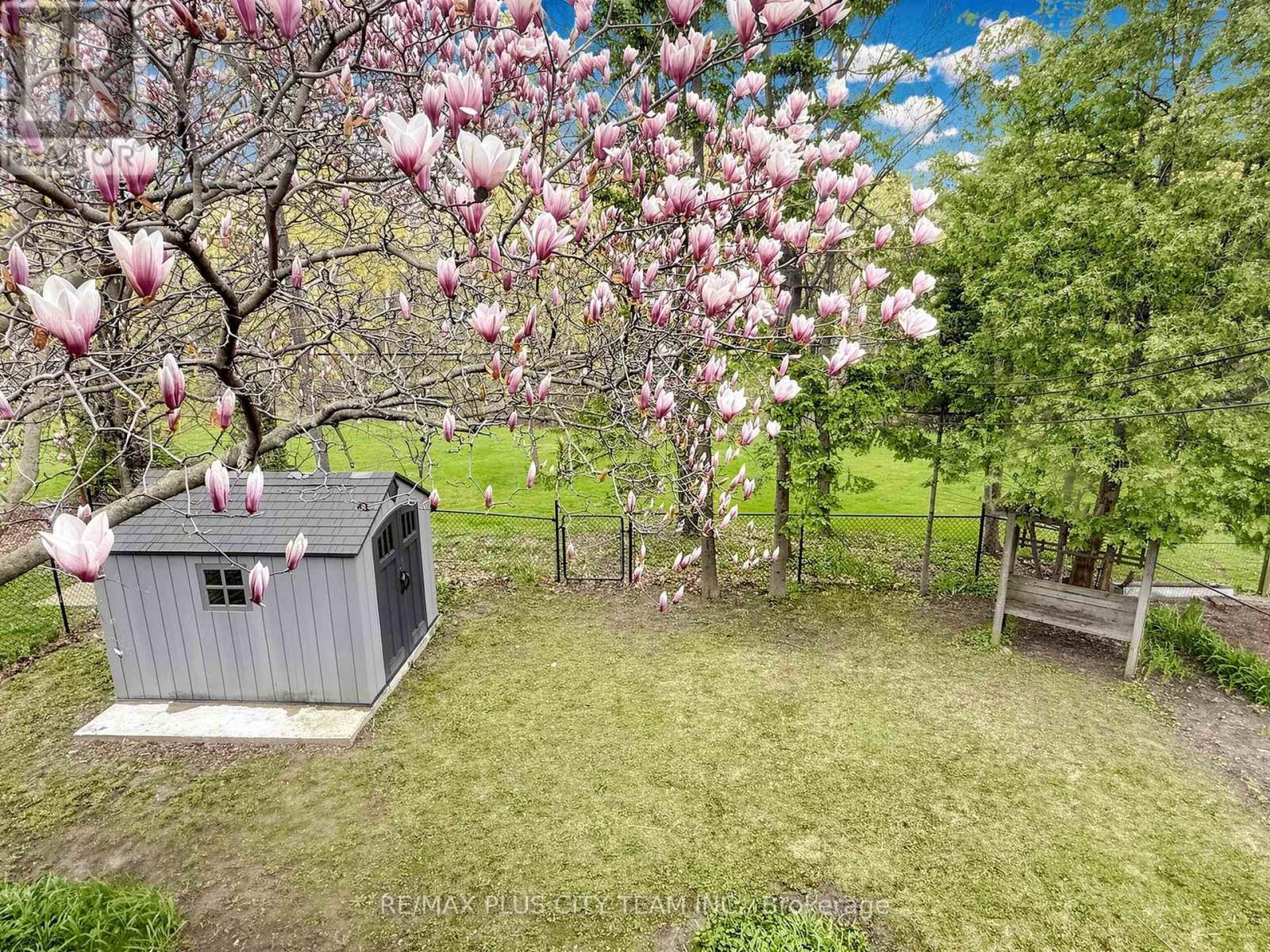 260 Renforth Drive, Toronto, Ontario  M9C 2K9 - Photo 38 - W13089306