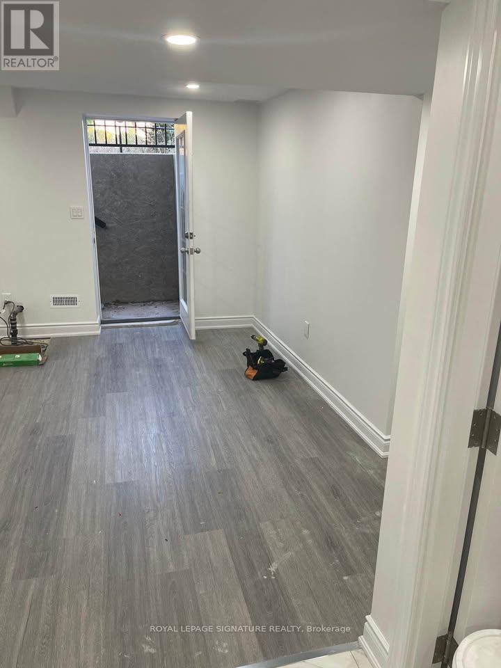 Bsmt - 81 Twistleton Street, Caledon, Ontario  L7C 2H1 - Photo 2 - W13089324