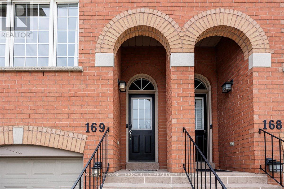 169 - 5030 Heatherleigh Avenue, Mississauga, Ontario  L5V 2G7 - Photo 3 - W13089326