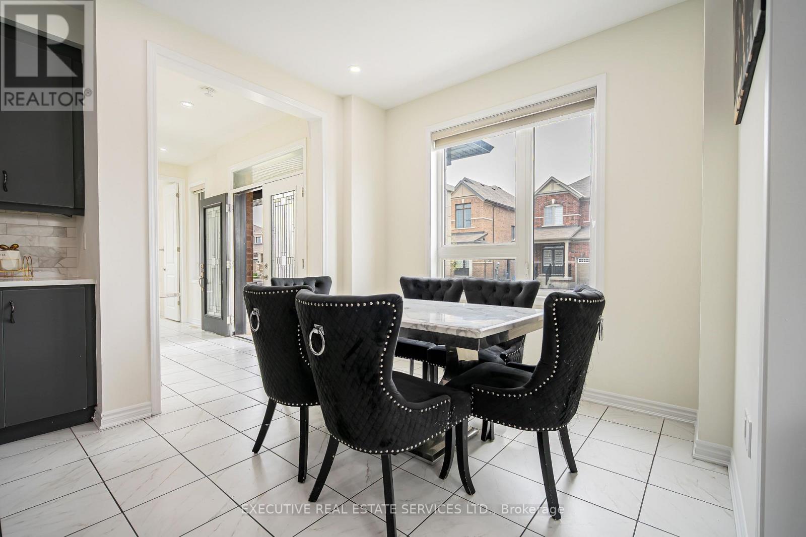 4 Brenscombe Road, Brampton, Ontario  L7A 5E8 - Photo 11 - W13089440
