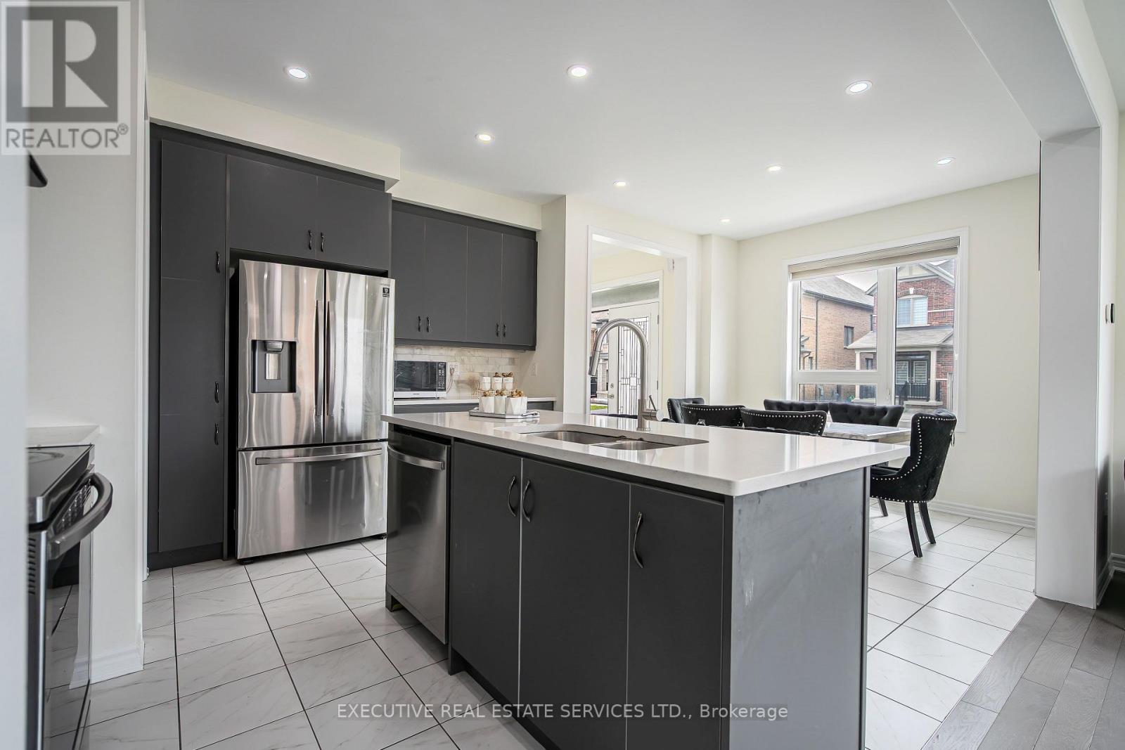 4 Brenscombe Road, Brampton, Ontario  L7A 5E8 - Photo 12 - W13089440