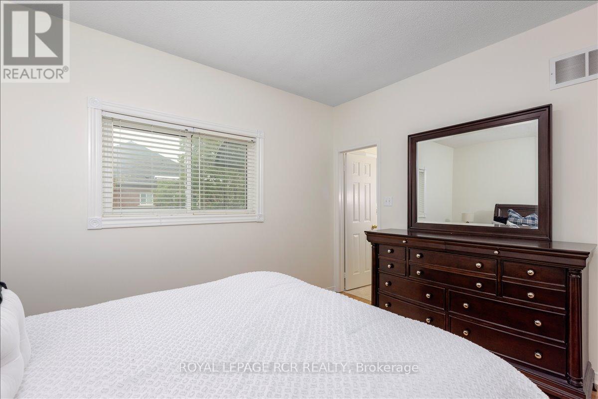 293 Van Kirk Drive, Brampton, Ontario  L7A 1M3 - Photo 18 - W13089462