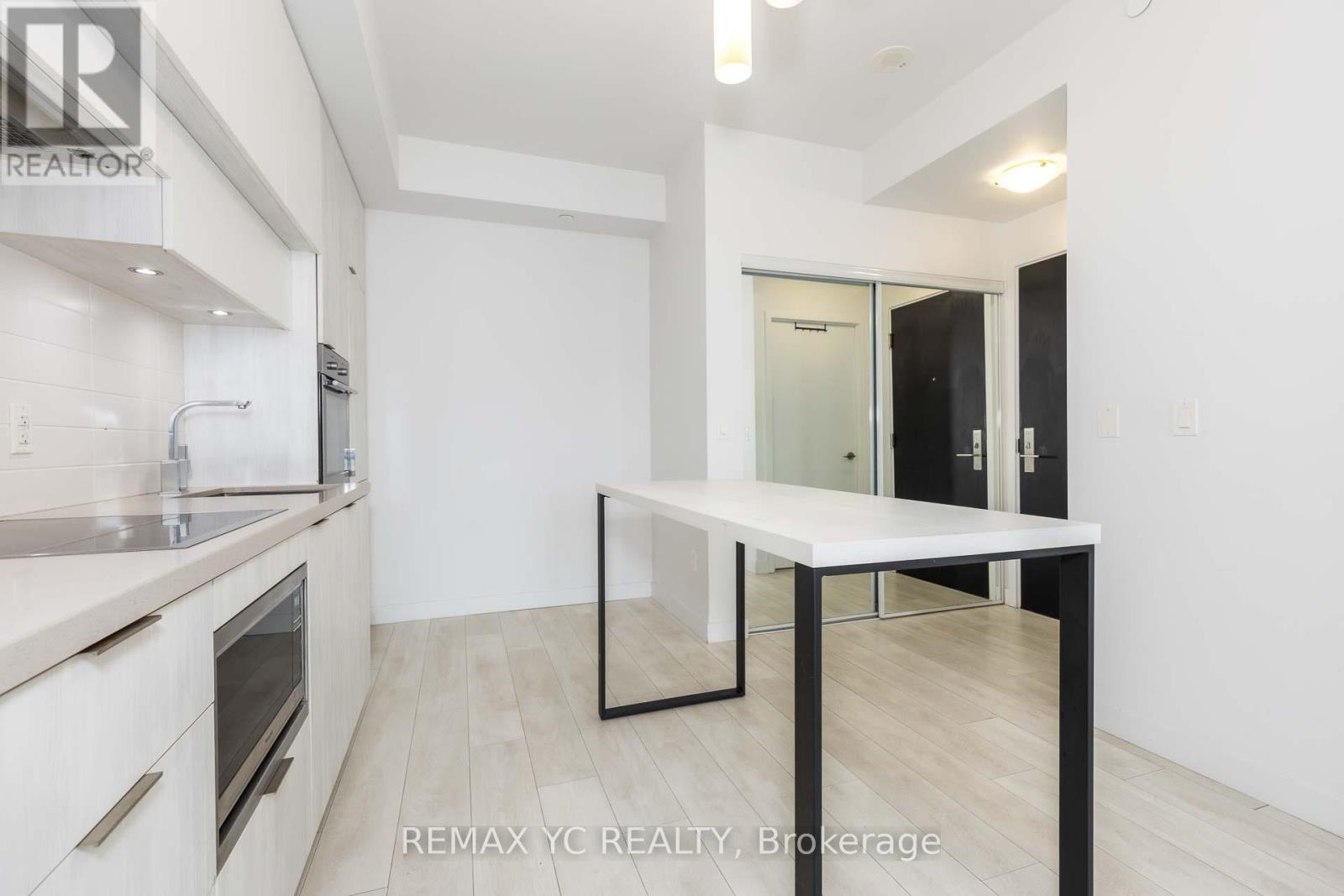 2206 - 8 Eglinton Avenue E, Toronto, Ontario  M4P 0C1 - Photo 6 - C13006684