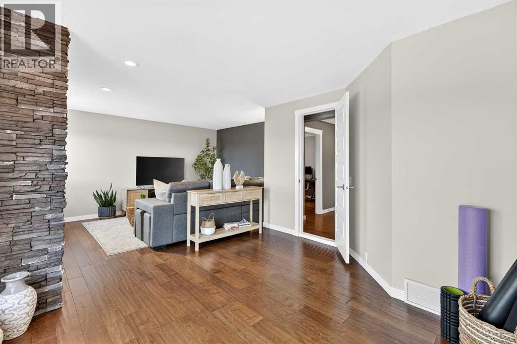 263 Shawmeadows Road SW, Calgary, Alberta  T2Y 1B6 - Photo 30 - A2303945