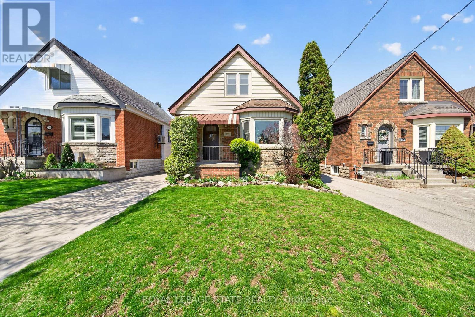 188 Wexford Avenue S, Hamilton, Ontario  L8K 2P2 - Photo 2 - X13089296