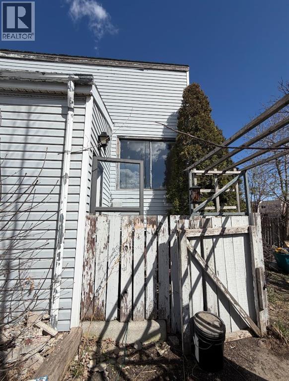 1210 53 Street SE, Calgary, Alberta
