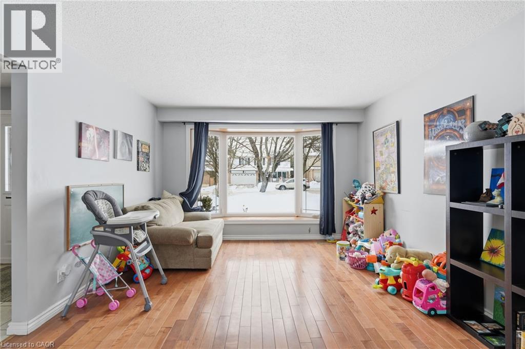 17 Strawberry Lane, Brantford, Ontario  N3T 5Z6 - Photo 3 - 40804041