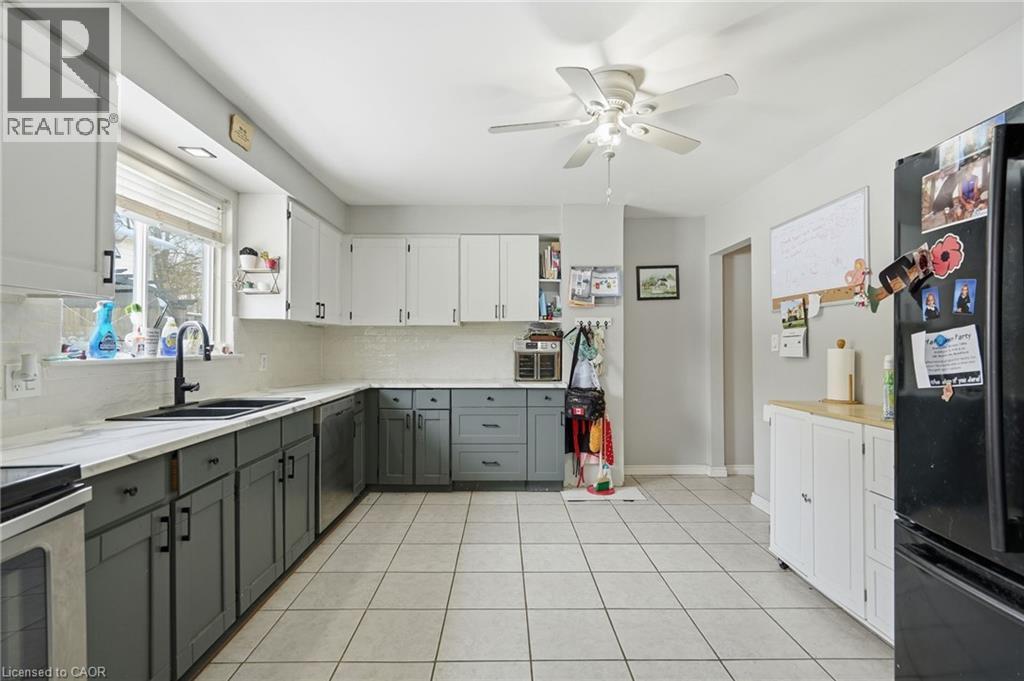 17 Strawberry Lane, Brantford, Ontario  N3T 5Z6 - Photo 7 - 40804041