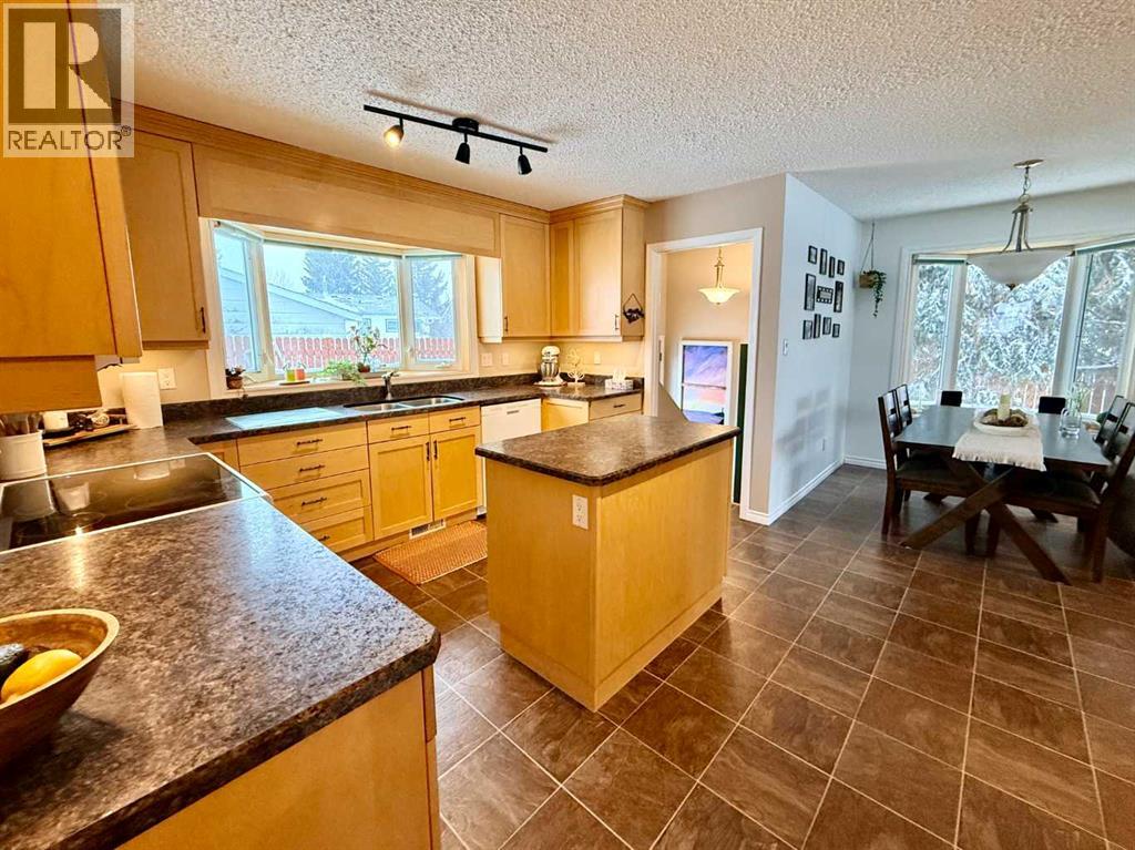 1621 4 Avenue, Wainwright, Alberta  T9W 1J3 - Photo 5 - A2291485