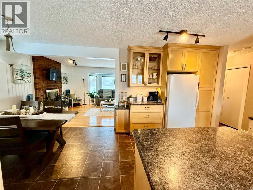 1621 4 Avenue, Wainwright, Alberta  T9W 1J3 - Photo 4 - A2291485