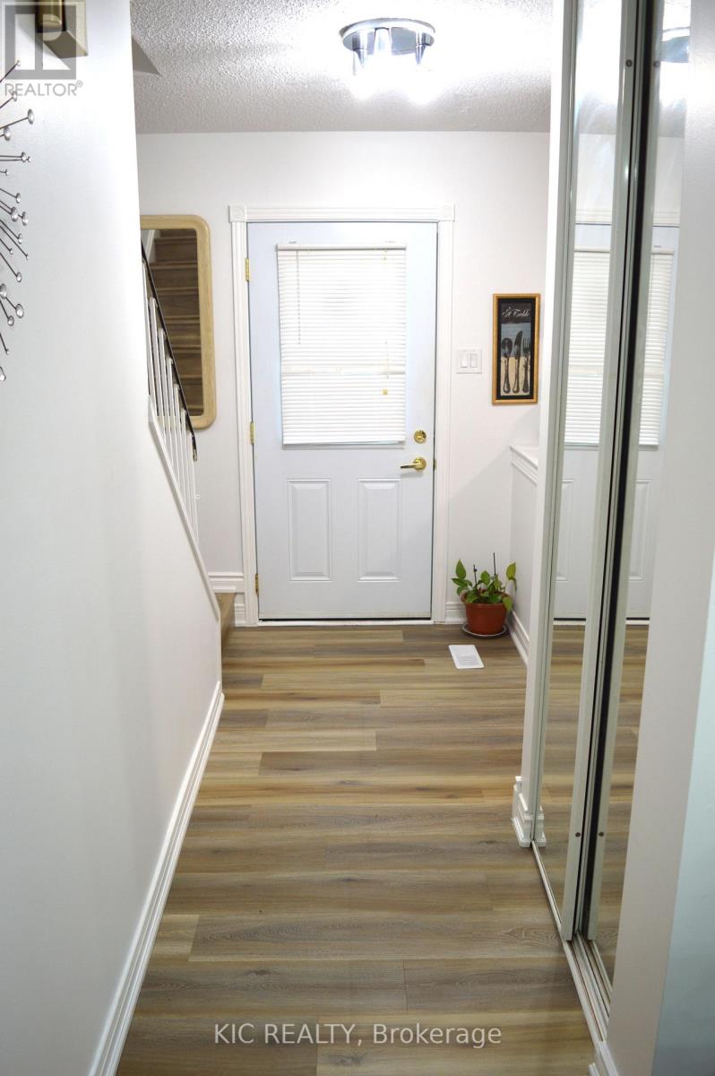 6 - 93 Hansen Road N, Brampton, Ontario  L6V 3C8 - Photo 4 - W13089862