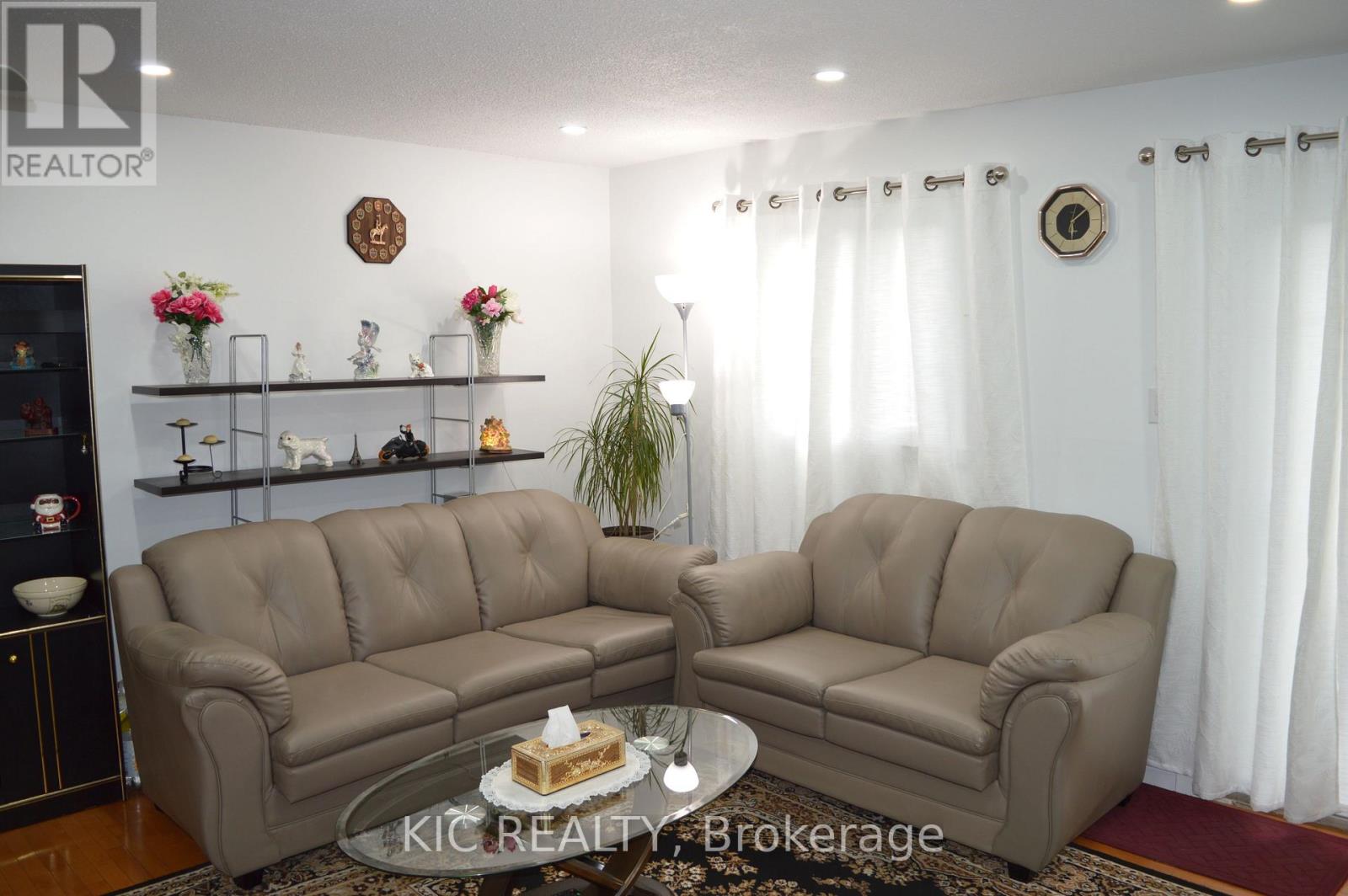 6 - 93 Hansen Road N, Brampton, Ontario  L6V 3C8 - Photo 8 - W13089862