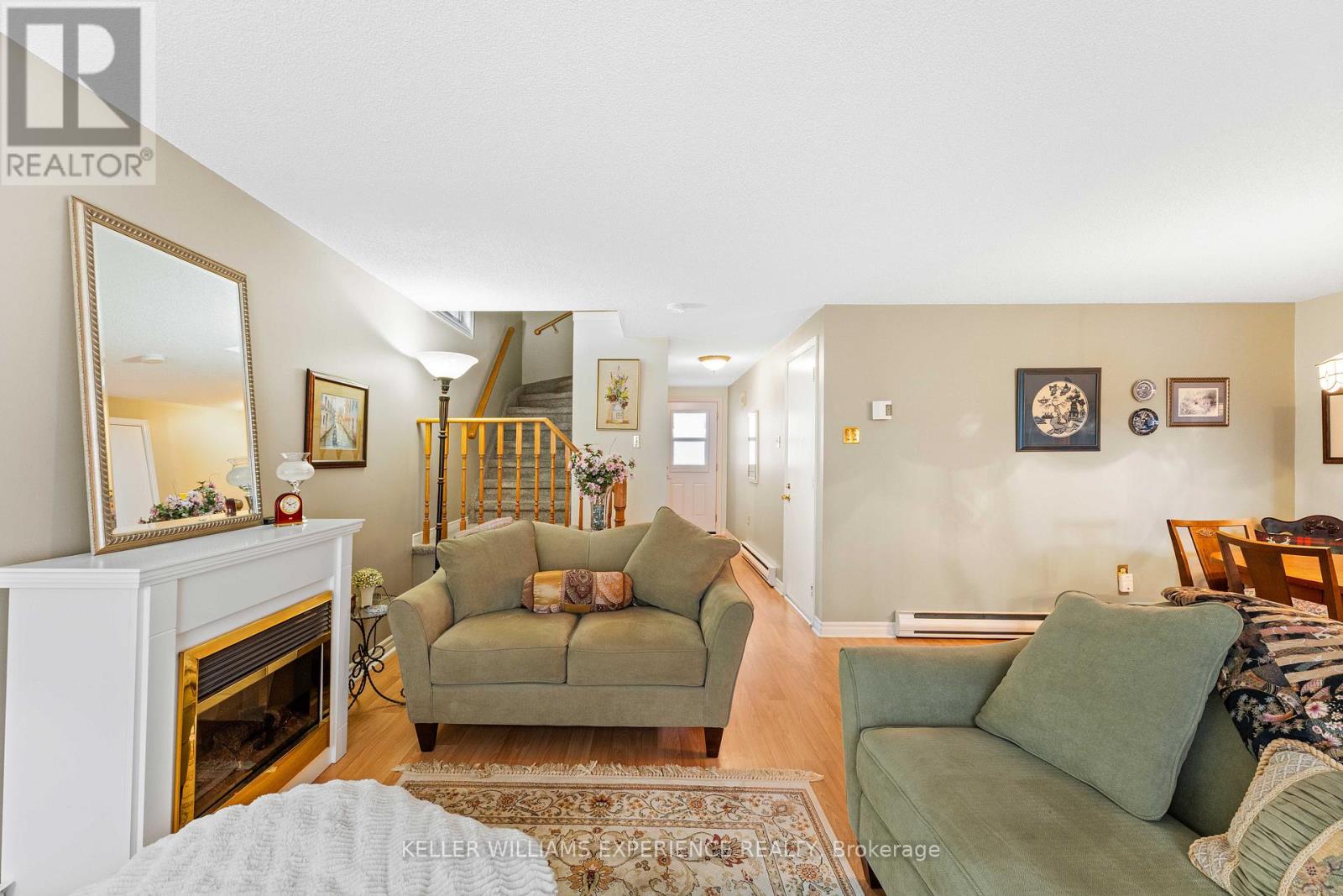 15 Pheasant Trail, Barrie, Ontario  L4N 6W4 - Photo 7 - S13058402
