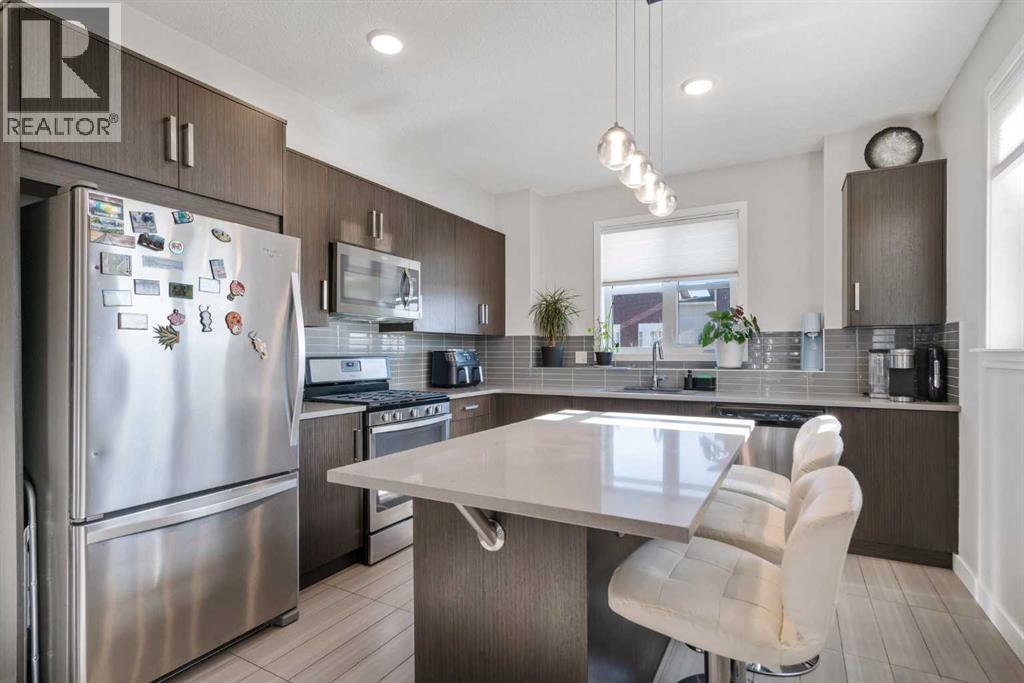 960 Walden Drive Se, Calgary, Alberta  T2X 4C4 - Photo 9 - A2301145