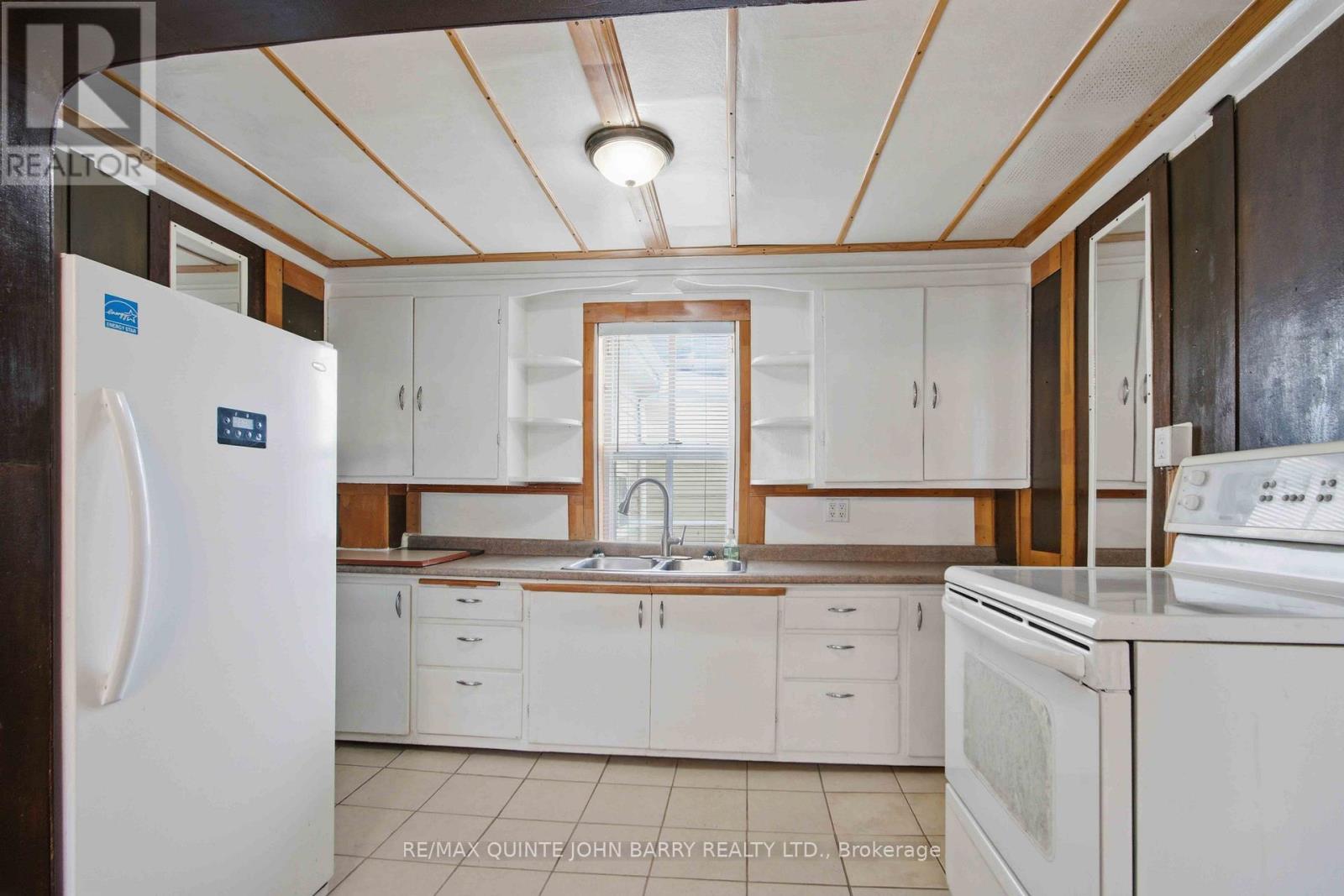 175 King Street, Quinte West, Ontario  K8V 3W7 - Photo 9 - X13089908