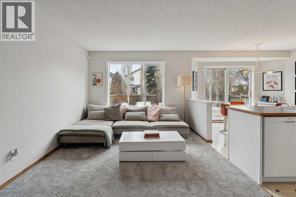 72 Mt Apex Green SE, Calgary, Alberta  T2Z 2V4 - Photo 10 - A2302021