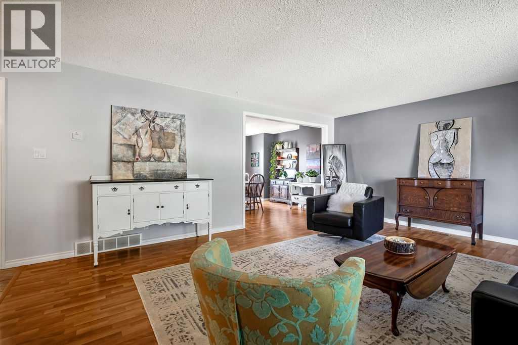 13 Maplewood Estates, Strathmore, Alberta  T1P 1G6 - Photo 6 - A2304762