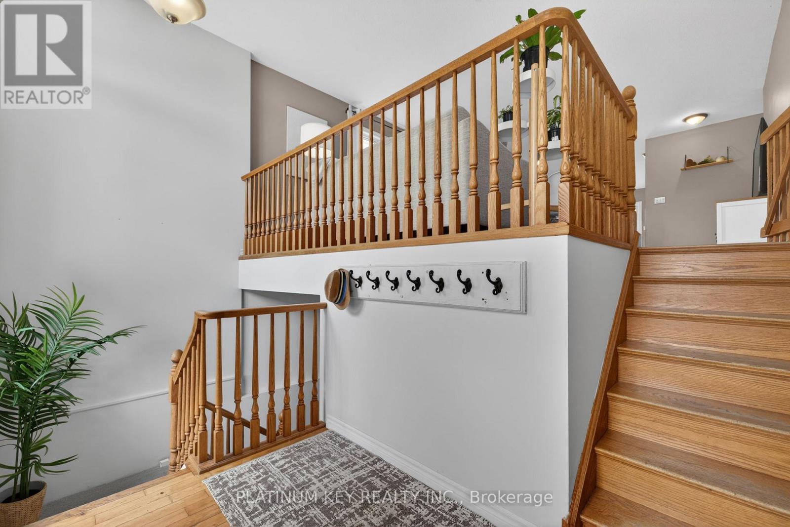 6 Juniper Crescent, Strathroy-Caradoc, Ontario  N7G 4C1 - Photo 4 - X13089880
