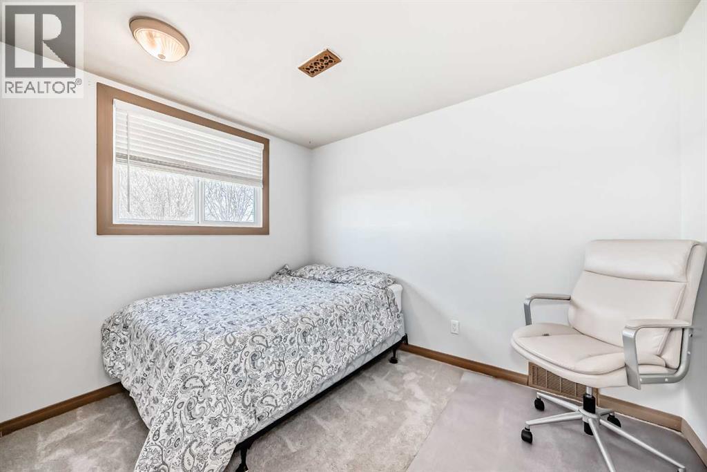 241 Pinemont Road NE, Calgary, Alberta  T1Y 2R4 - Photo 31 - A2307106