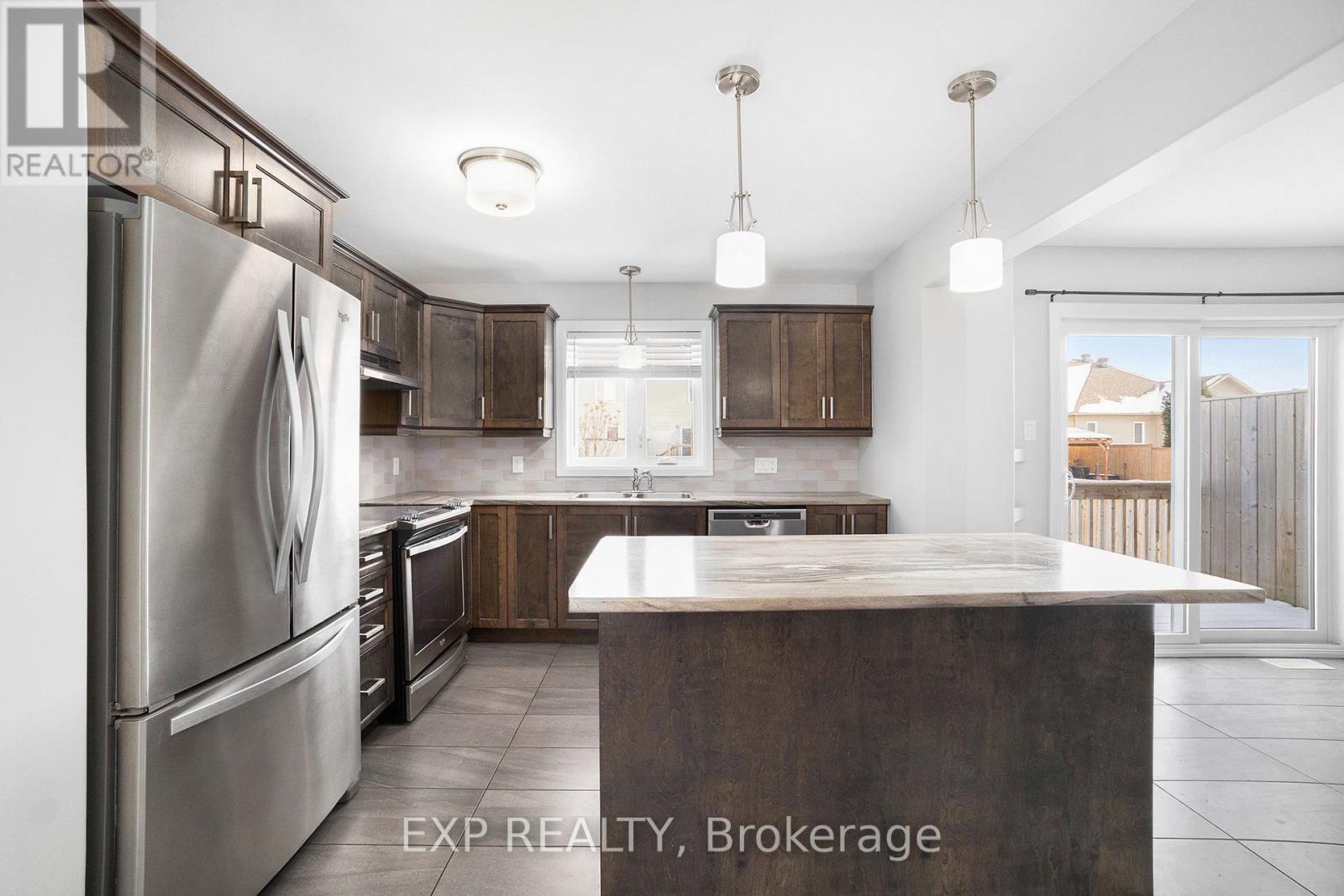 117 Broadway Avenue, Russell, Ontario  K4R 0B5 - Photo 12 - X13089568