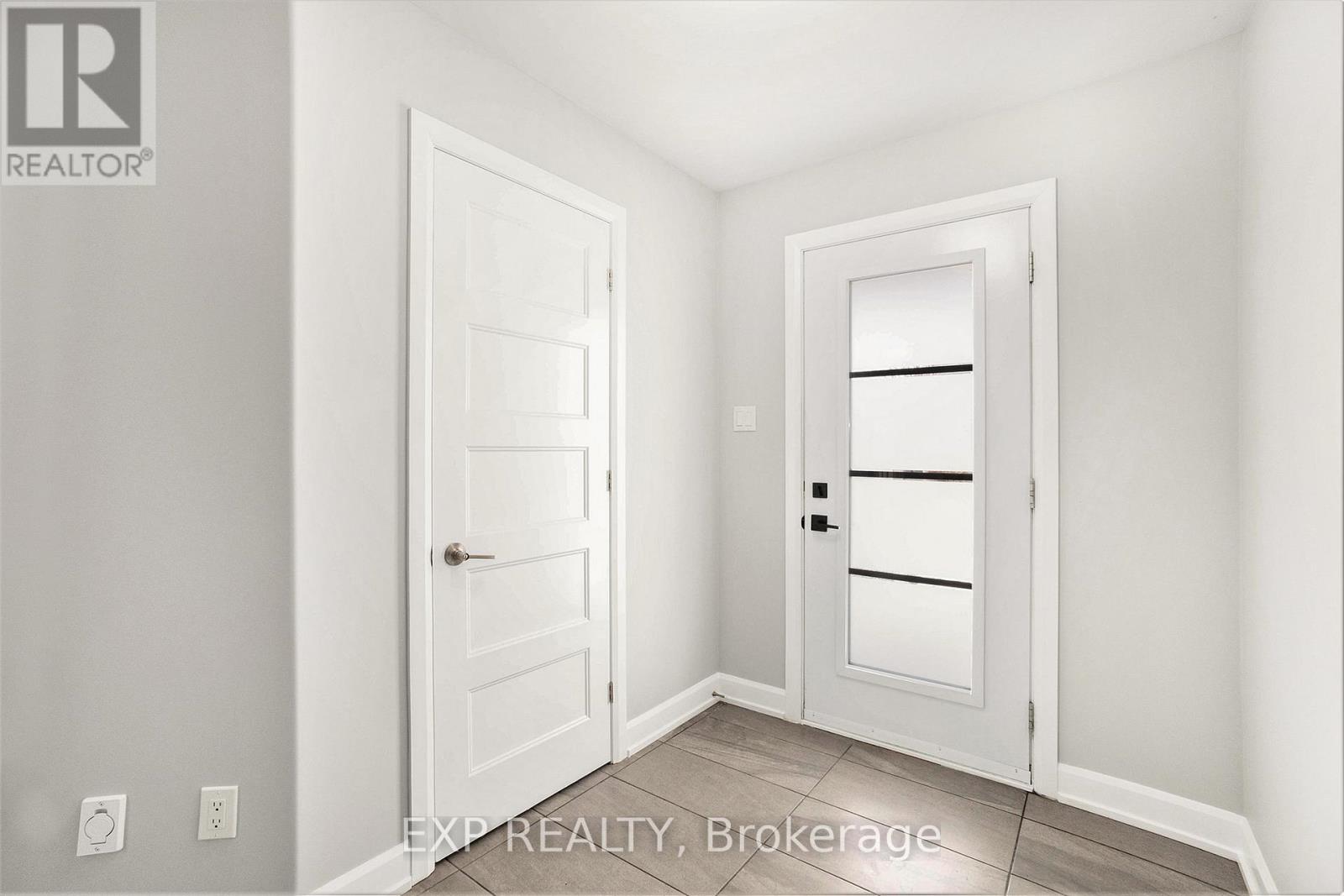 117 Broadway Avenue, Russell, Ontario  K4R 0B5 - Photo 2 - X13089568