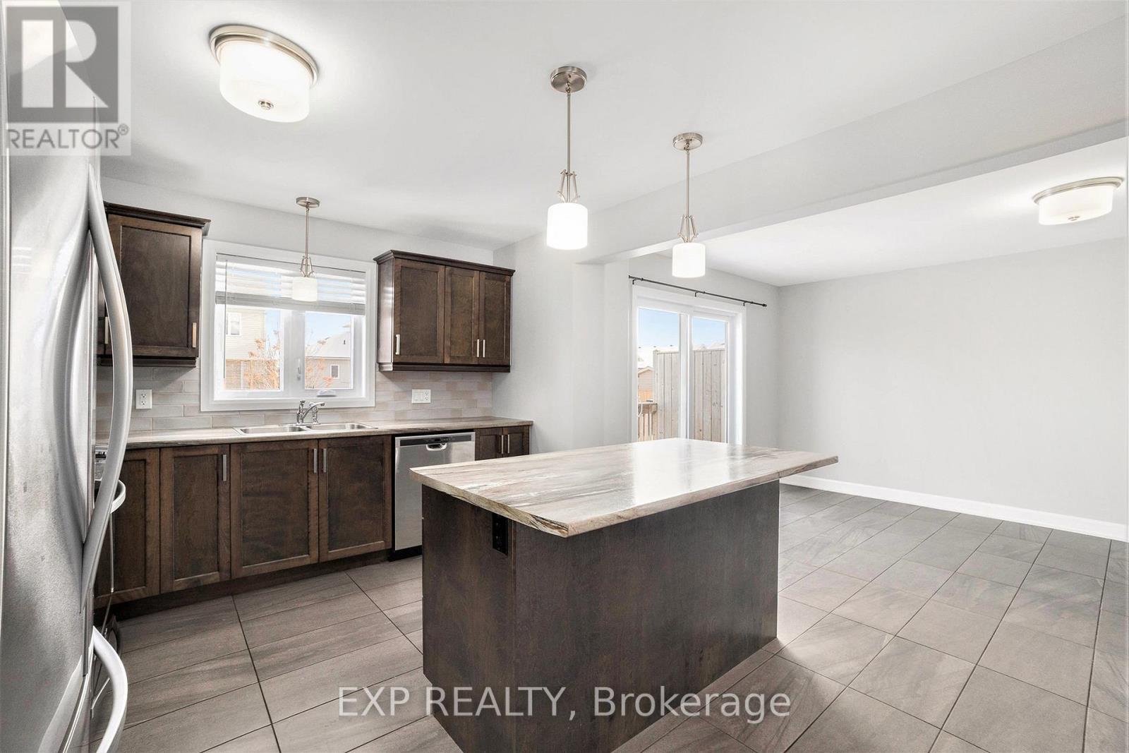117 Broadway Avenue, Russell, Ontario  K4R 0B5 - Photo 9 - X13089568