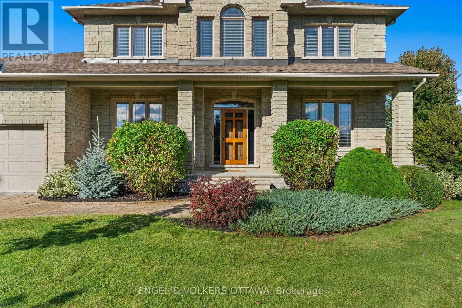 6808 Suncrest Drive, Ottawa, Ontario  K4P 0B2 - Photo 4 - X13089574