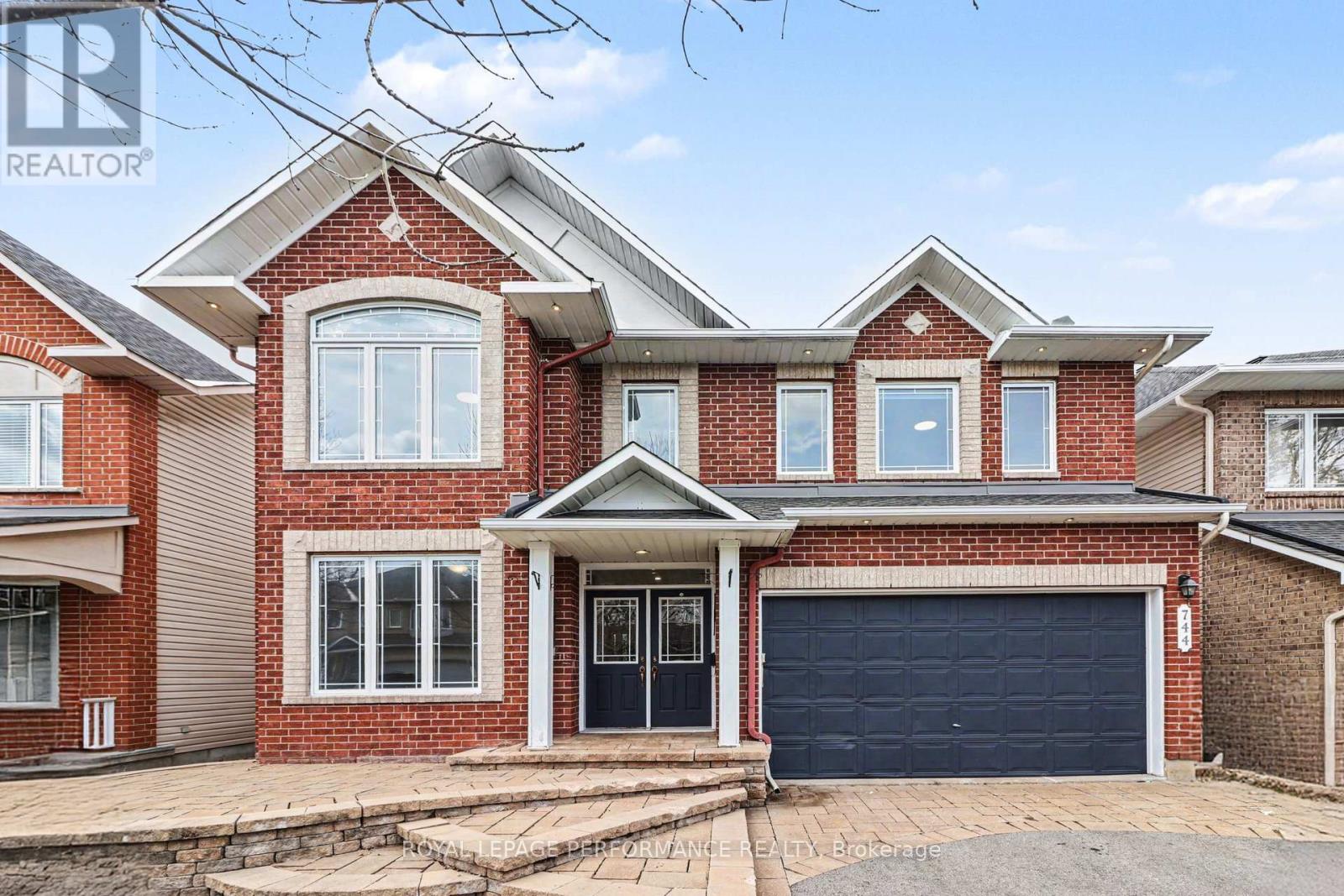 744 Larcastle Circle, Ottawa, Ontario  K4A 4Z2 - Photo 2 - X13089642