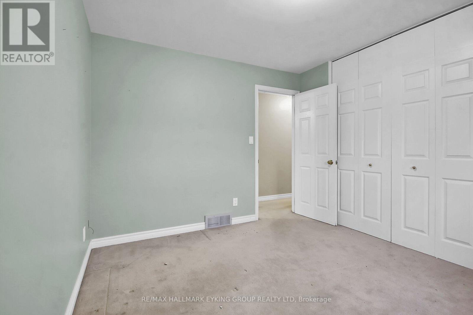 2018 Olympia Crescent, Ottawa, Ontario  K1G 2B4 - Photo 16 - X13089652