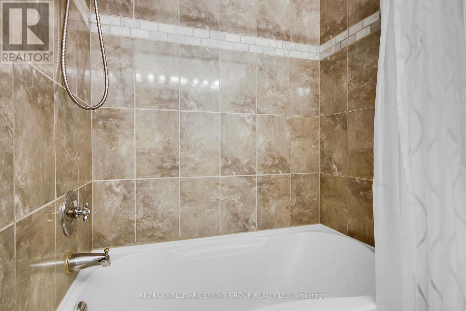 2018 Olympia Crescent, Ottawa, Ontario  K1G 2B4 - Photo 26 - X13089652