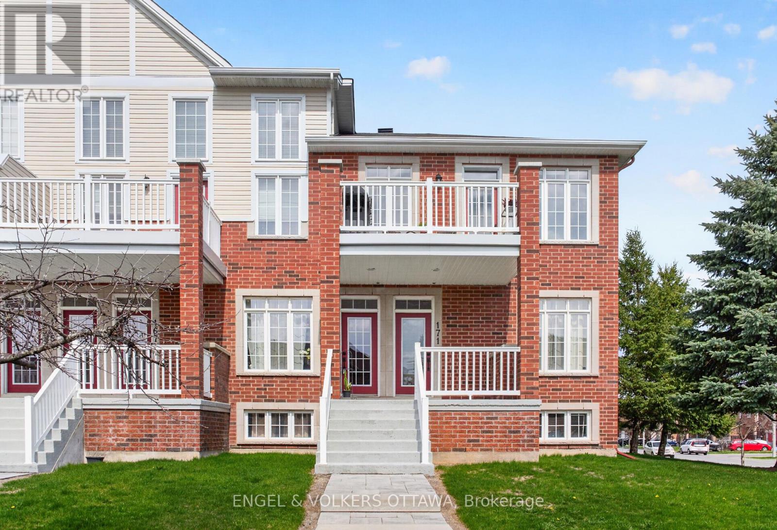 77 - 169 Eye Bright Crescent, Ottawa, Ontario  K1V 2K5 - Photo 1 - X13089734