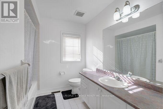 49 Humber Forest Court, Vaughan, Ontario  L4H 1N3 - Photo 19 - N12879842