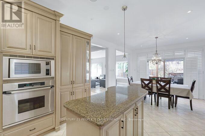 49 Humber Forest Court, Vaughan, Ontario  L4H 1N3 - Photo 8 - N12879842
