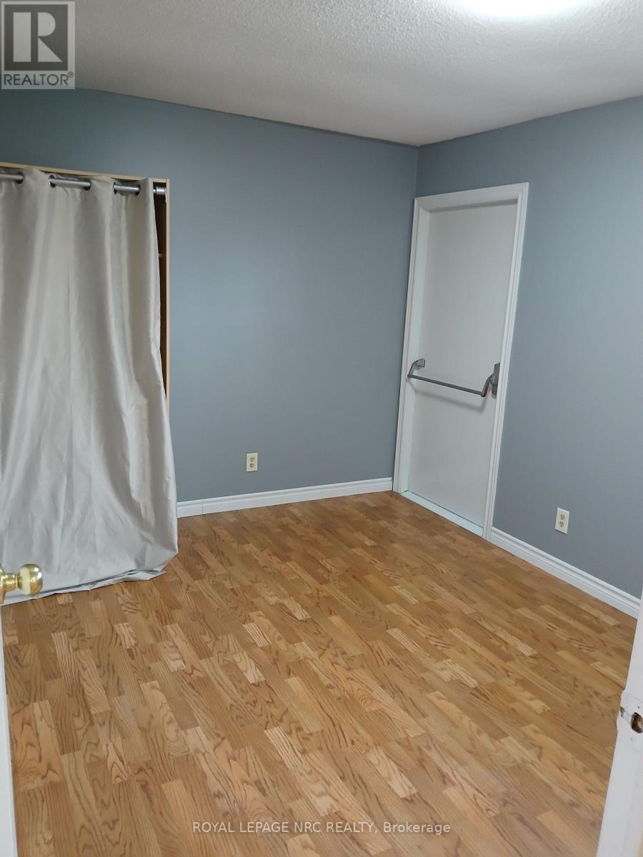 B - 5583 Ontario Avenue, Niagara Falls, Ontario  L2E 3S4 - Photo 7 - X13089508
