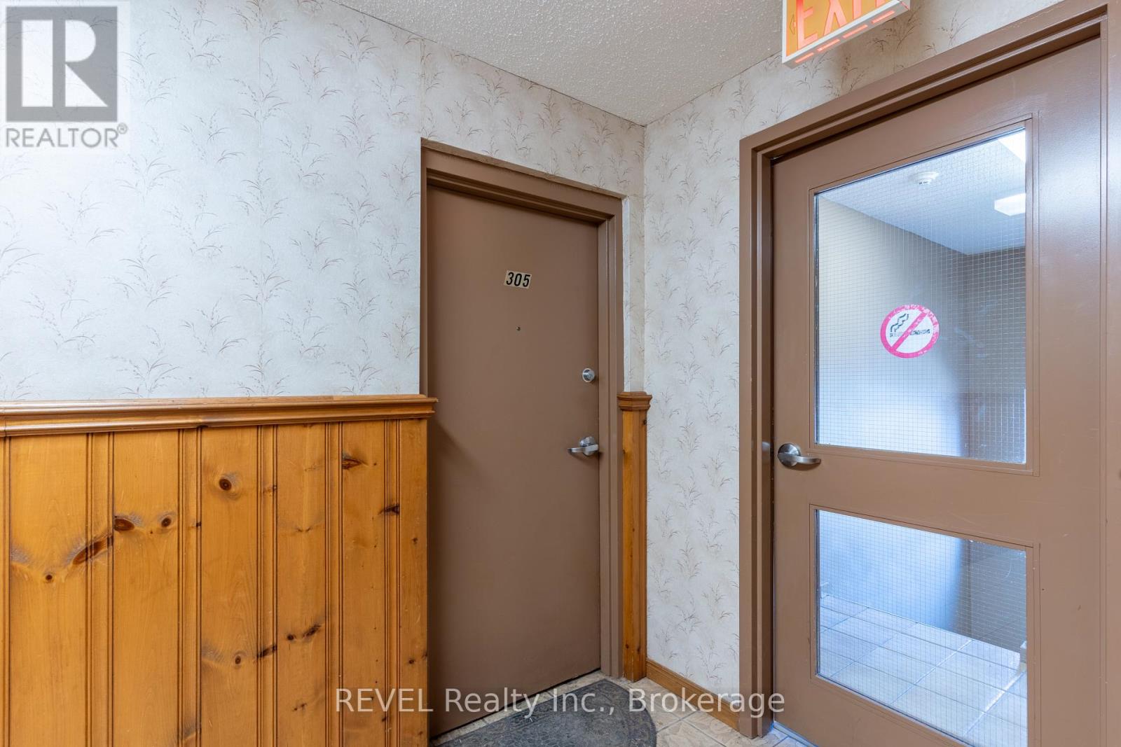 305 - 5222 Portage Road, Niagara Falls, Ontario  L2E 6B6 - Photo 3 - X13089950